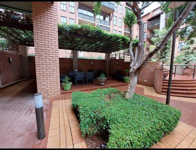 1 BEDROOM APARTMENT FOR SALE IN NEWLANDS